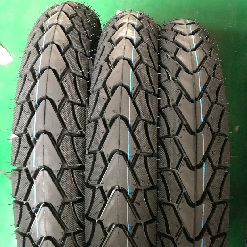 Pneumático de motocicleta de 18 pulgadas 90/90-18 3.00-18 2.50-18 2.25-18 2.75-18 con caucho natural