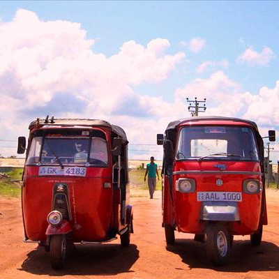 Reemplazar/reparar la carcasa del neumático patrón popular neumático fuerte Bajaj neumáticos de tres ruedas 4.00-8