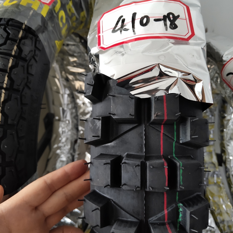 Pneumático de motocicleta 410-18 duradero con 20000 KM Vida útil y tiempo de trabajo dentro de 25 días